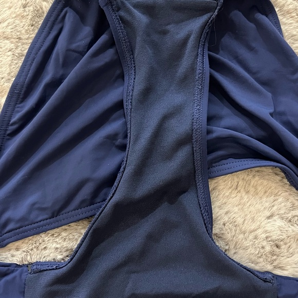 Bikini 👙 - Picture 4 of 4